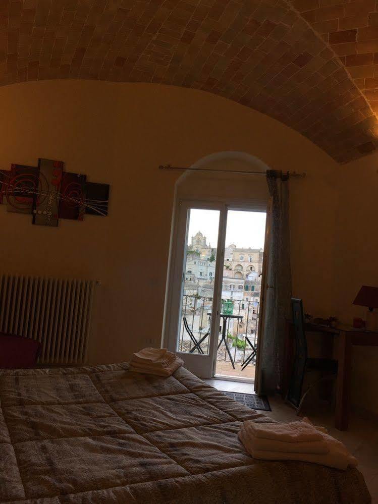 Lo Scorcio, Casa Vacanza Nel Cuore Dei Sassi Con Vista Incantevole Con Self Check-In Matera Exterior foto